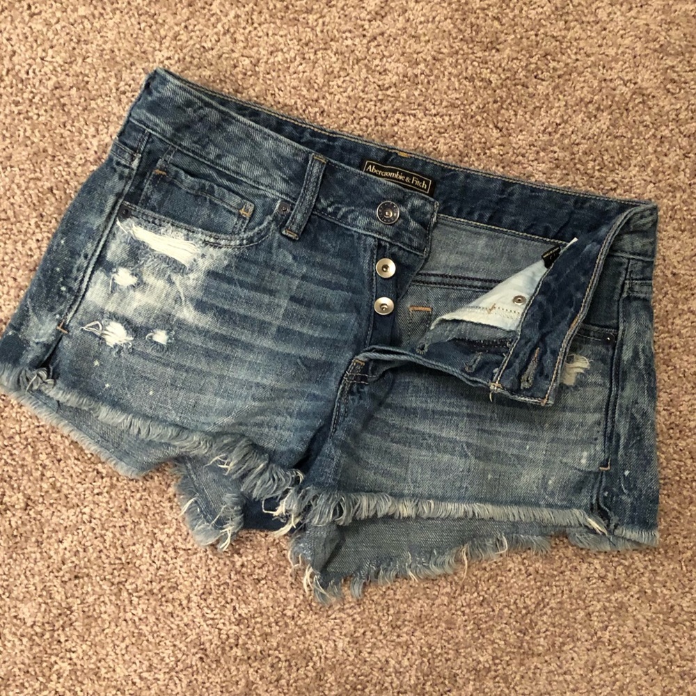 Abercrombie & Fitch Loose / Low Rise Denim Shorts